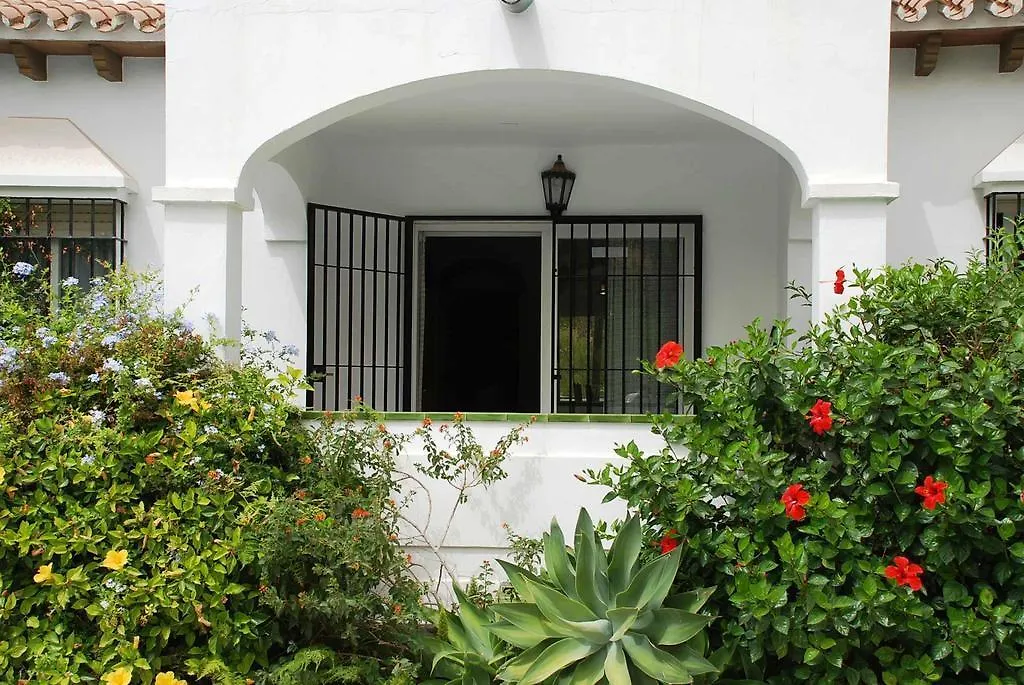 Apartamentos El Califa Nerja Španělsko